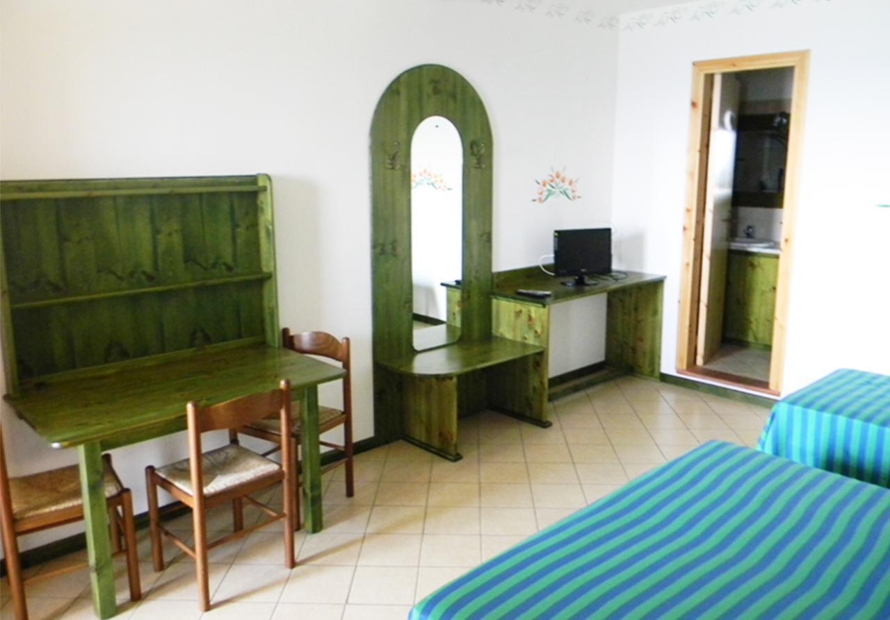 Residence Letojanni Taormina Buitenkant foto