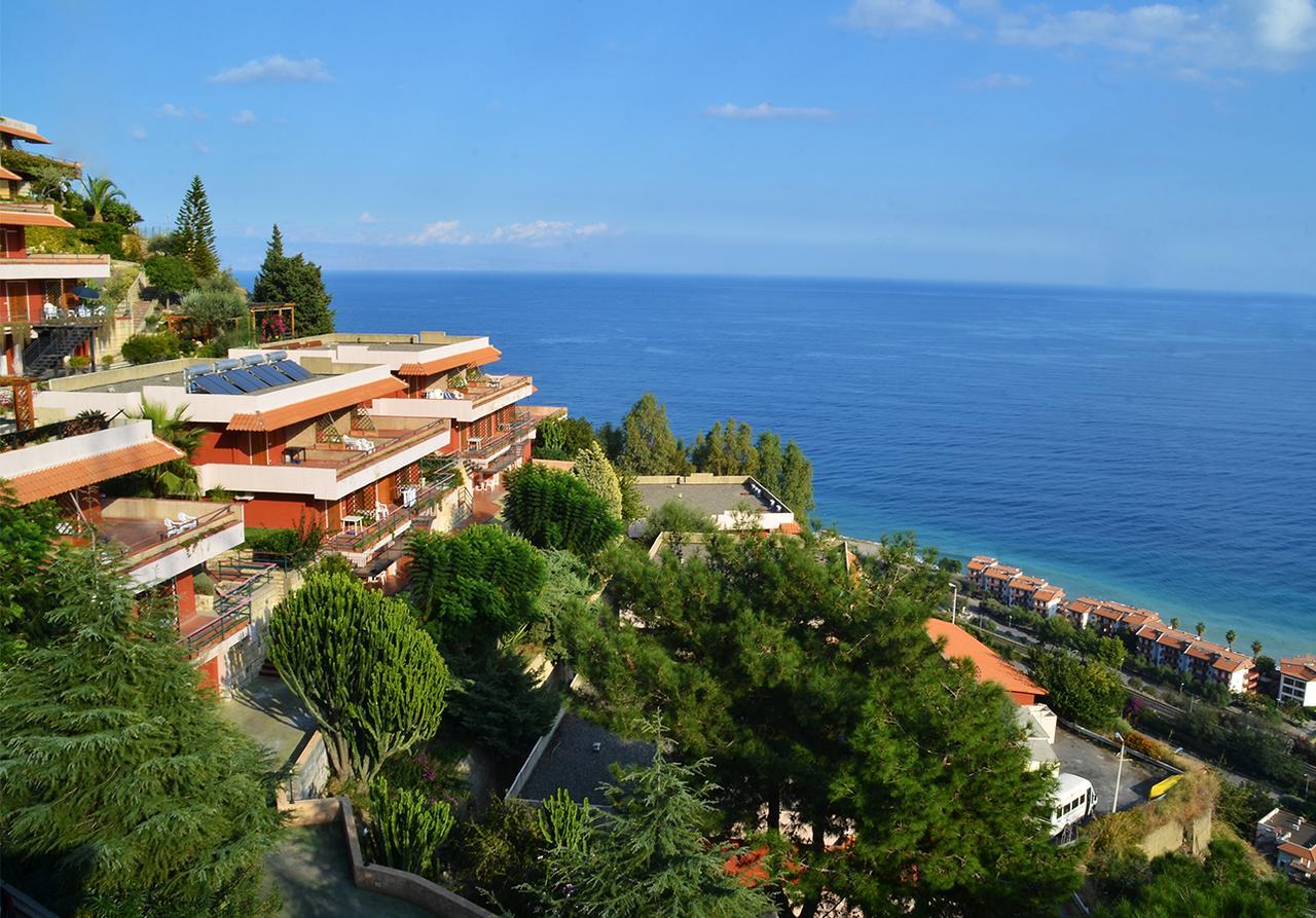 Residence Letojanni Taormina Buitenkant foto